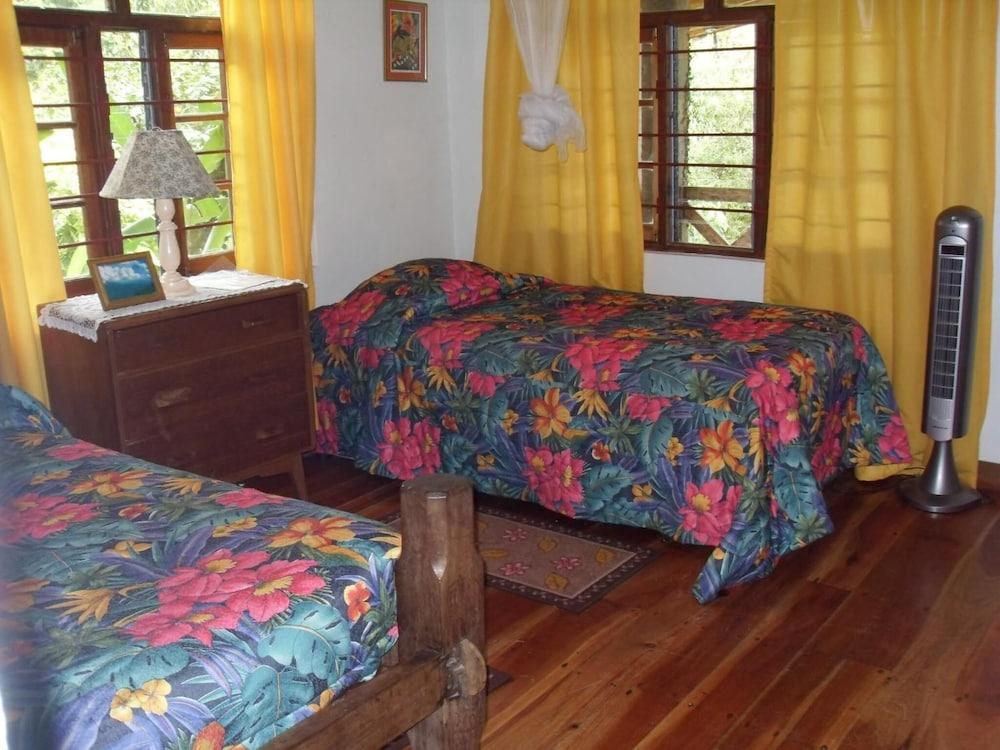 Forres Park Hotel Kingston Esterno foto